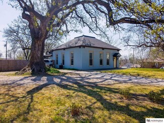 723 N 8th St, Plattsmouth, NE 68048