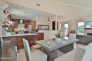 28406 Lewis Place, Agoura Hills, CA 91301