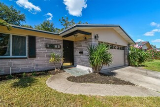 1878 Princeton Dr, Clearwater, FL 33765