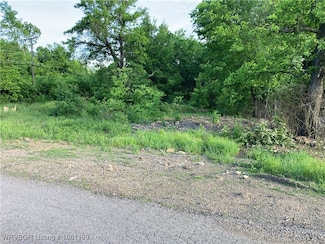 221 E Main St, Hartford, AR 72938