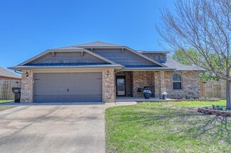 804 S Patterson Dr, Moore, OK 73160