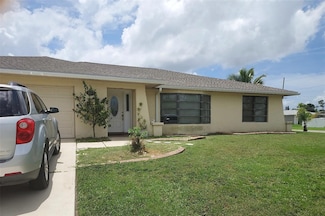 957 Chevy Chase St NW, Port Charlotte, FL 33948