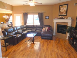 3008 Falcon Crest Dr, Alexander, AR 72002