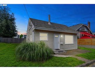 5131 SE Ankeny St, Portland, OR 97215