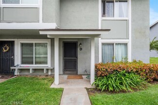 1718 N Oak Knoll Dr Unit D, Anaheim, CA 92807