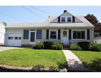 4 Batchelder Ave, Peabody, MA 01960