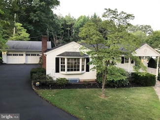 1075 Porters Rd, Spring Grove, PA 17362