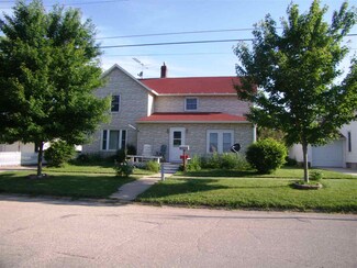 316 E 2nd St, Sumner, IA 50674