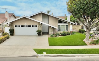 10041 Kaylor Ave, Los Alamitos, CA 90720