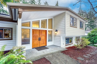 16645 SE 17th St, Bellevue, WA 98008