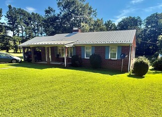 585 Southern Dr, Keysville, VA 23947