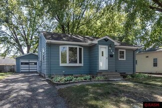 419 Mckinley Ave, North Mankato, MN 56003