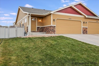 6958 Horse Soldier Rd, Cheyenne, WY 82001