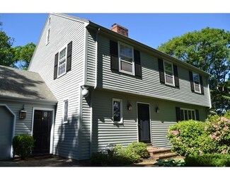 18 Hickory Hill Rd, Manchester, MA 01944