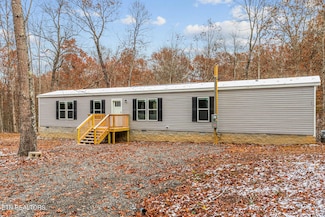 420 Chippewa Dr, Crossville, TN 38572