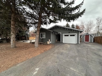 3075 Shenandoah Dr, Hailey, ID 83333