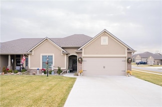 4905 Stonebridge Dr, Saint Joseph, MO 64505