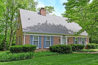 667 N Meadowcrest Cir, Cincinnati, OH 45231
