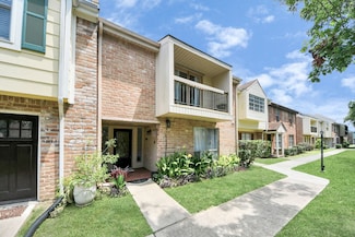 4725 Indian Trail Unit 3, Baytown, TX 77521