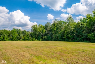 6475 W Ohio Ridge Rd, Columbus, IN 47201