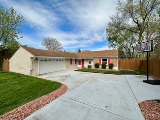 161 S Pinecrest Rd, Bolingbrook, IL 60440