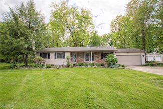 38 Springwood Rd, Northfield, OH 44067