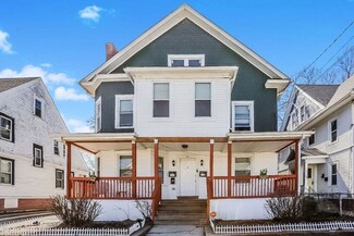 68 Whittier St, Springfield, MA 01108