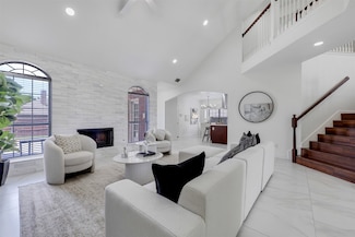 9320 Vista Cir, Irving, TX 75063