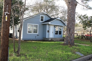 1506 Clay St, Brenham, TX 77833