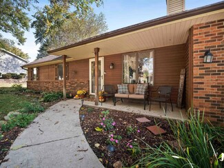 3927 Burbank Dr, Fort Wayne, IN 46804