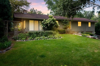 4929 Valley Forge Ln N, Plymouth, MN 55442