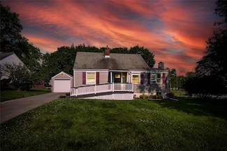 8 Spratt Ave, Poughkeepsie, NY 12603