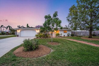 1854 Cockleshell Dr, Sarasota, FL 34231