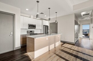 400 Mystic Ave Unit 404, Somerville, MA 02145