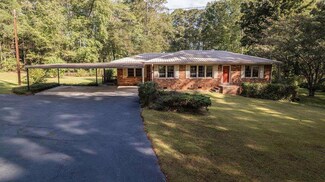 3347 Skyview Dr, Lithia Springs, GA 30122