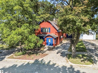 211 E Division St, Cadillac, MI 49601