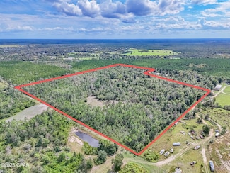 10215 N Campflowers Rd, Youngstown, FL 32466