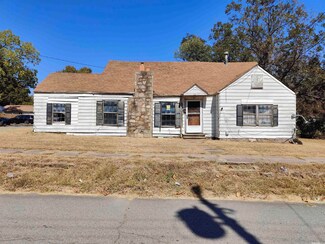 808 W Race Ave, Searcy, AR 72143