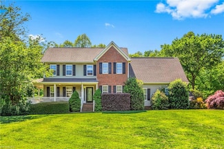 107 Cottonwood Ln, Summerfield, NC 27358