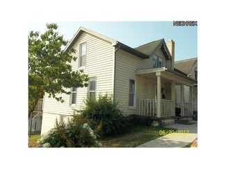 225 N 7th St, McConnelsville, OH 43756