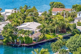 7975 Biscayne Point Cir, Miami Beach, FL 33141