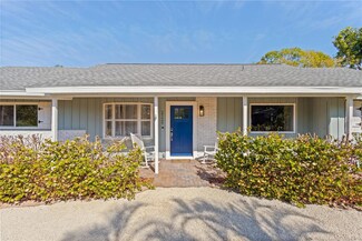 2329 Outer Dr, Sarasota, FL 34231