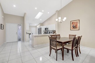5707 Royal Lake Cir, Boynton Beach, FL 33437