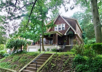 430 Serpentine Dr, Pittsburgh, PA 15243