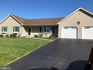 13425 Wellspring Dr, Hagerstown, MD 21740