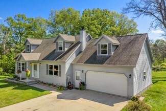 1701 W Maplehurst Dr, Roscommon, MI 48653