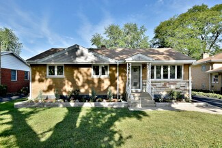 605 Robinhood Ln, La Grange Park, IL 60526