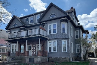 159 Brown St Unit 5, Waltham, MA 02453