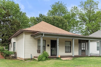 734 E 8th St, Ada, OK 74820