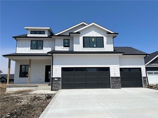 212 11th Ct NW, Bondurant, IA 50035